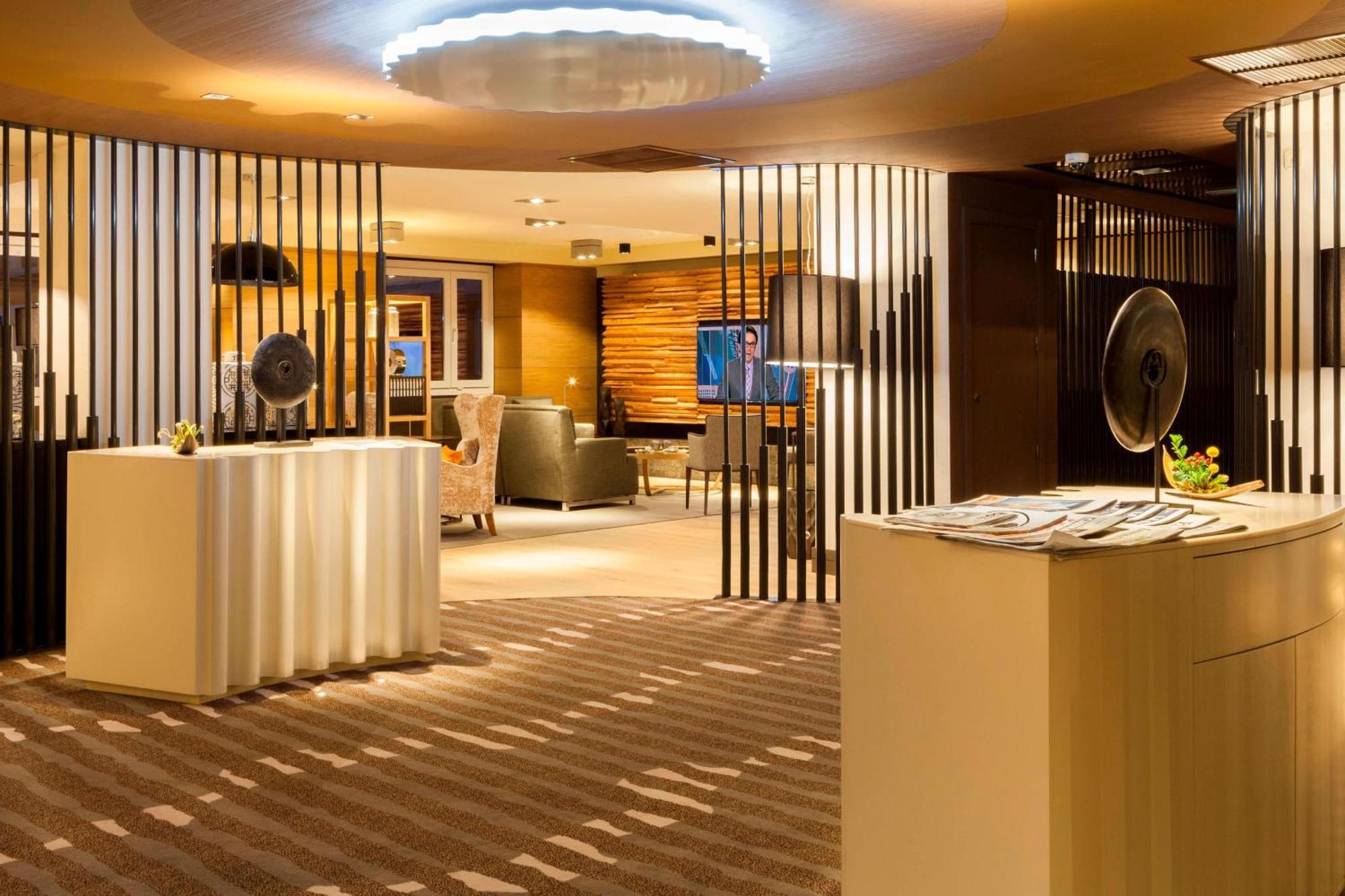 มาดริด แมริออท ออดิทอเรียม โฮเต็ล แอนด์ คอนเฟอเรนซ์ เซ็นเตอร์ Hotel ภายนอก รูปภาพ